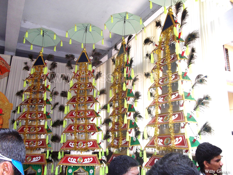 thrissur-pooram-2011- (30)